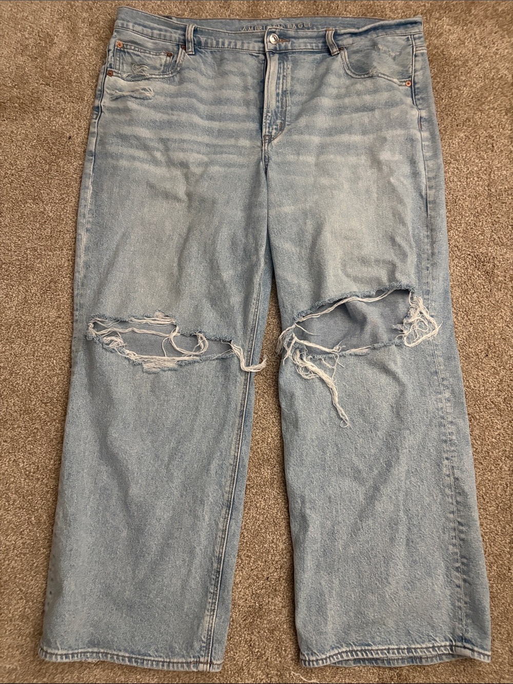 American Eagle Outfitters stovepipe distressed jeans